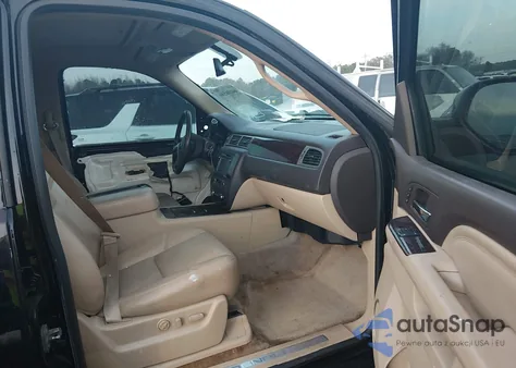 2014 GMC Yukon Xl 1500 Denali z USA, uszkodzony, nr VIN 1GKS1MEF6ER170882